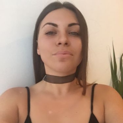 chloeyarenga