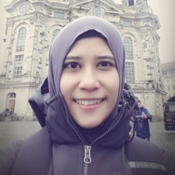 Vermisse Ayee Seltsam