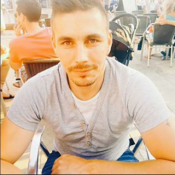 Chris13220