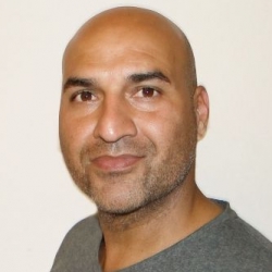 mr305