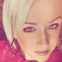 Julie7687