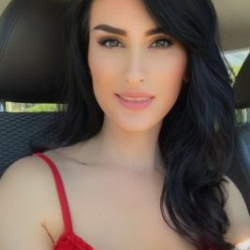 Xhulia_1988