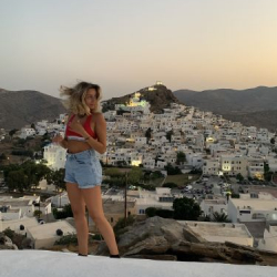 Théana Mzr