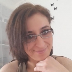 naima42