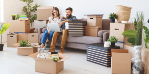 Retour d'expatriation : rapatrier ou vendre ses affaires ?