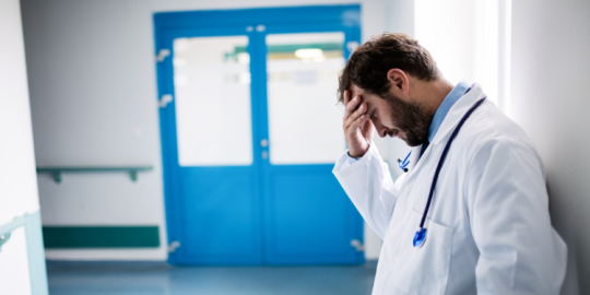 Doctor crisis in the UK:&nbsp;Who's&nbsp;leaving, why, and where to?