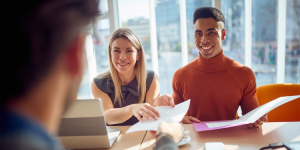 Carrière à l'étranger : comment les recruteurs évaluent vos compétences