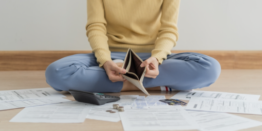 Come gestire i problemi finanziari all'estero