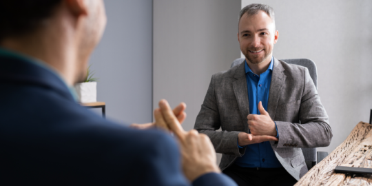 How to learn sign language while living abroad