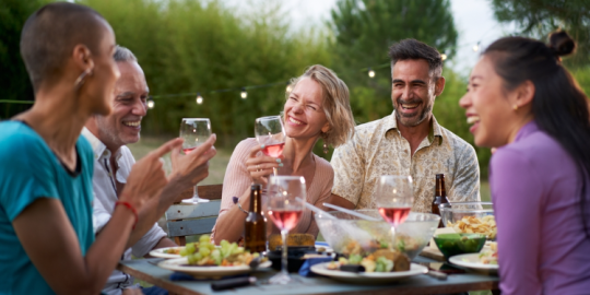 Expat couples: Why you should have your own friend groups