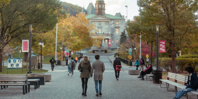 Étudiants internationaux au Canada : révolte contre les changements migratoires