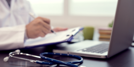 Oportunidades para doctores cubanos en el extranjero: los mejores consejos para 2024