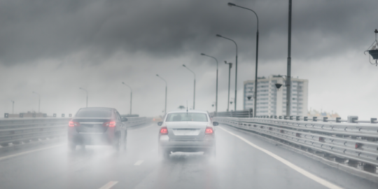 Guide complet en cas de pluies torrentielles : Les protocoles pour assurer votre s&eacute;curit&eacute;
