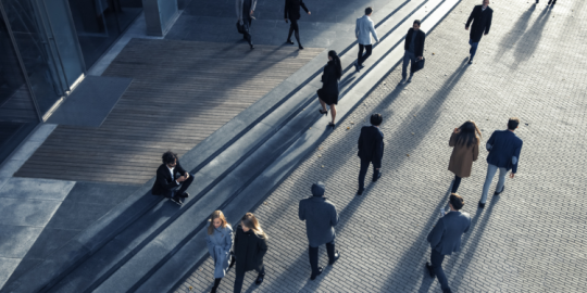 Est-ce que l'expatriation s&eacute;duit toujours en 2025 ?