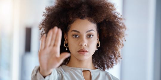 Expat women: Why setting boundaries is important