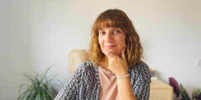 Laura Álamo, psicóloga especializada en el acompañamiento psicológico a personas migrantes