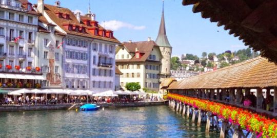 Emmanuel à Neuchâtel: « Il y a tout, le charme du centre, le lac, les montagnes...»