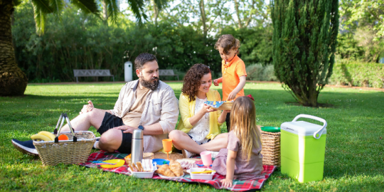 Vacanze estive all'estero con figli: consigli per espatriati italiani