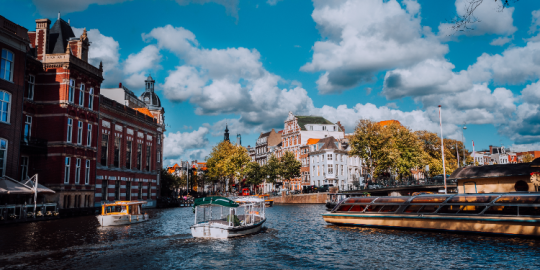 Pa&iacute;ses Bajos planea aumentar los umbrales salariales para trabajadores cualificados