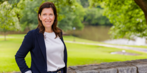 Créer du lien entre professionnels français à l'étranger : le pari d'Aurélie Barrial