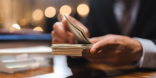 Libert&eacute; financi&egrave;re en expatriation : les placements cl&eacute;s pour r&eacute;ussir