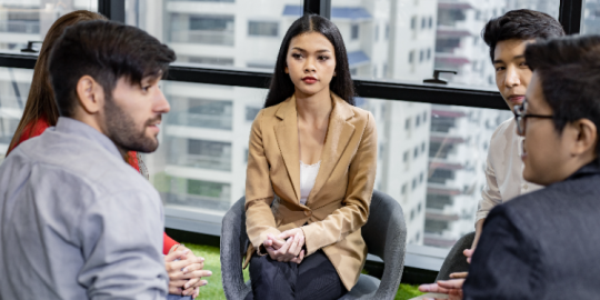 Lengua e identidad en la expatriación: la vergüenza de hablar mal, un espejo de uno mismo