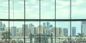 Fidéliser les talents étrangers : un nouveau défi pour les Émirats arabes unis