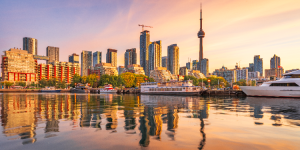 Réduction historique de l'immigration temporaire au Canada entre 2026 et 2028