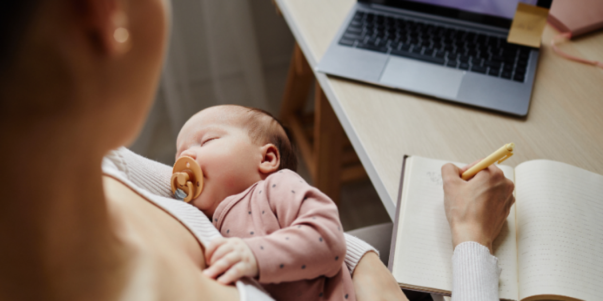 madre con su bebé recién nacido
