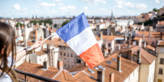 La France, on l'aime, mais de loin