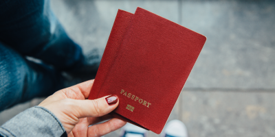 Pourquoi la double nationalité séduit de plus en plus d'expatriés