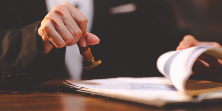 How to plan your estate when living abroad?