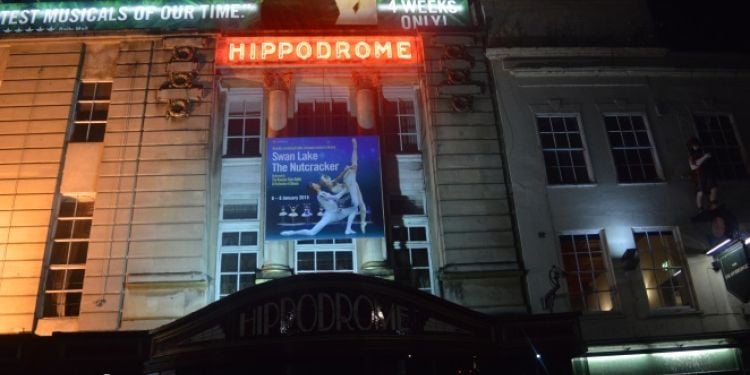 Gianni in Inghilterra