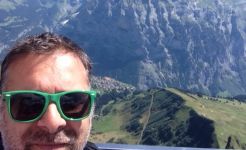 Massimiliano in Svizzera: " Qui vedo maggiori opportunità per fare business "