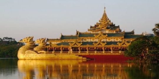 Sarah in Yangon: 