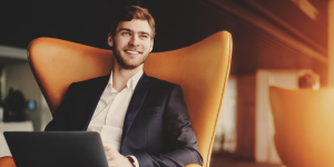 What are the qualities of a successful expat?