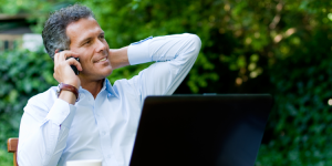 How to choose a telecom provider abroad