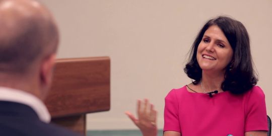 Paroles d'Experts - Expatriation : bien choisir ses services bancaires