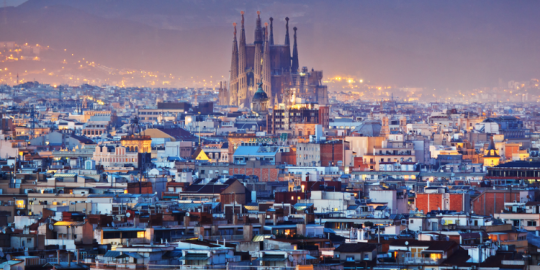 ¡La población de Barcelona es mitad expatriada!