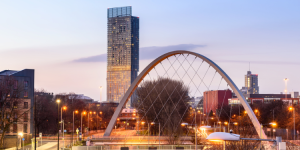 Are serviced apartments the ideal for solo female expats?