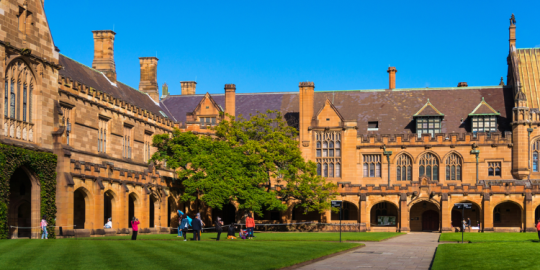 L'Australia accoglie gli studenti internazionali ma lascia chiuse le frontiere