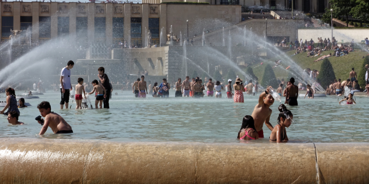 Heatwave in Paris.