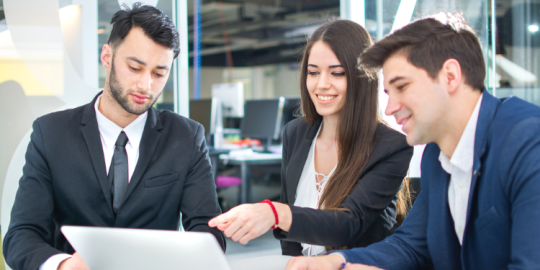 Singapore: giro di vite nelle assunzioni di professionisti stranieri