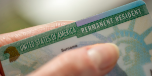 Quels pays proposent l'équivalent de la Green Card aux expatriés ?