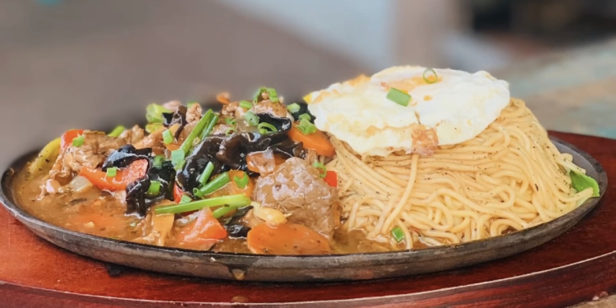 mine bouilli sizzling