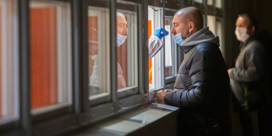 Viaggi e coronavirus: per entrare in questi paesi devi fare il test PCR COVID-19