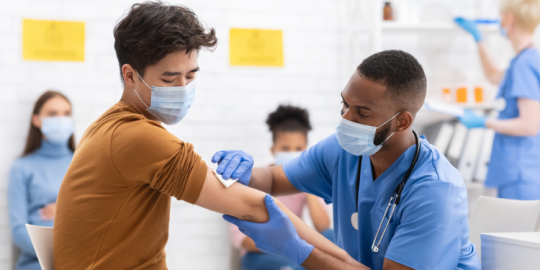 To get vaccinated in Mauritius or not to get vaccinated in Mauritius?