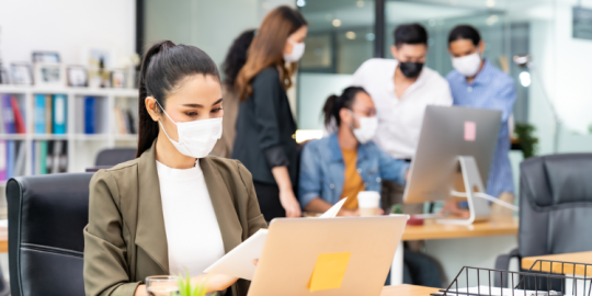 How can expats meet labour market needs amid the crisis?
