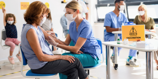 Covid-19: situazione complessa per gli espatriati non vaccinati