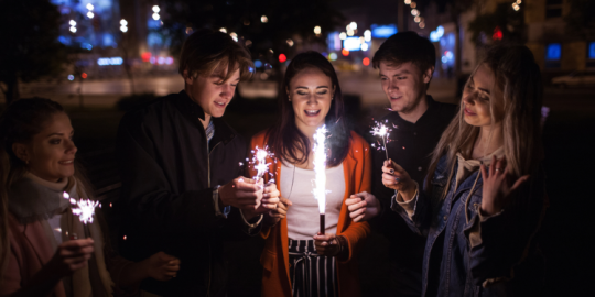 Comment les expatriés célébreront-ils Noël au cur d'une nouvelle vague ?
